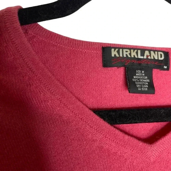Kirkland Women’s 100% Cashmere V-Neck Long Sleeve Pink Sweater  Size Medium - Picture 5 of 7